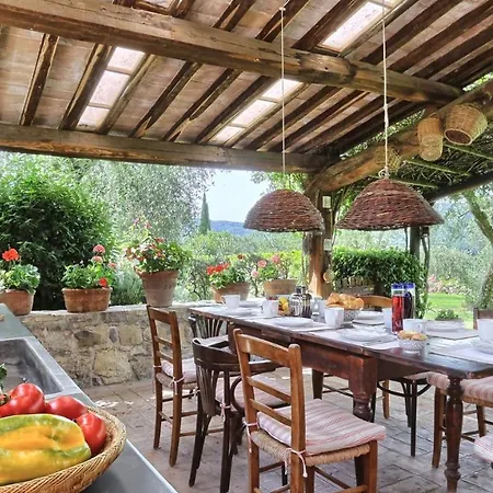 Villa Le Macchie 8 *